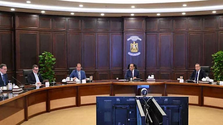 PM examines admin appointment rules