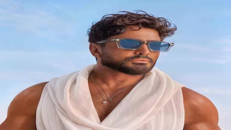 Tamer Hosni's father faints at home