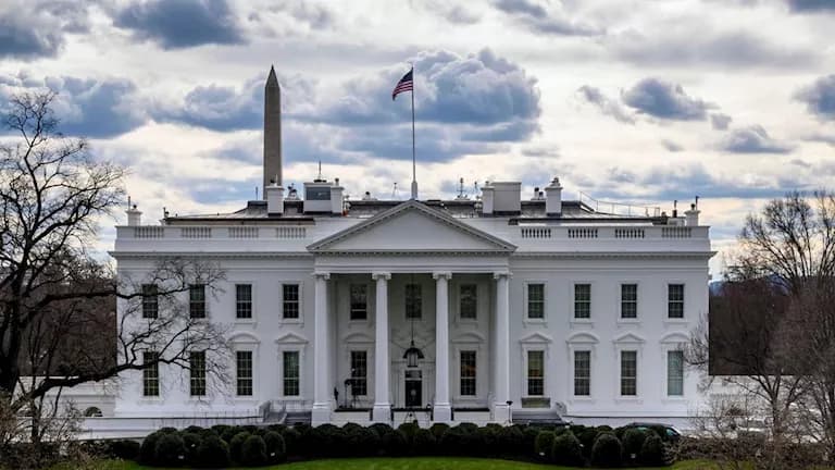 White House criticizes Fed's move