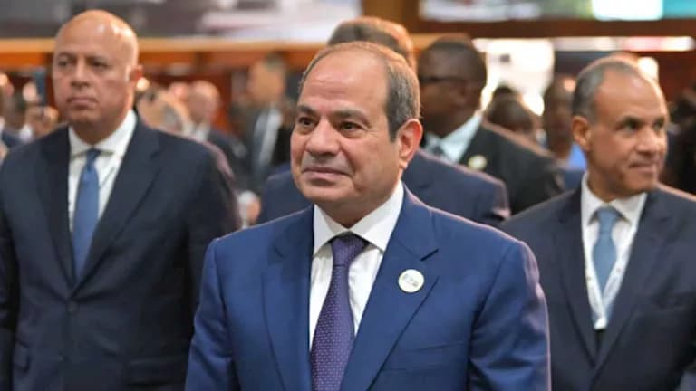 السيسي يهنئ ملك المغرب والاستقلال في فانواتو