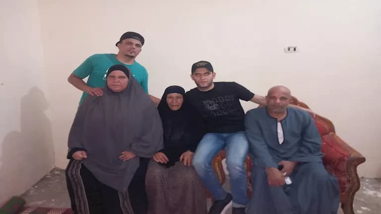 طموح أب ينتمي للمكفوفين