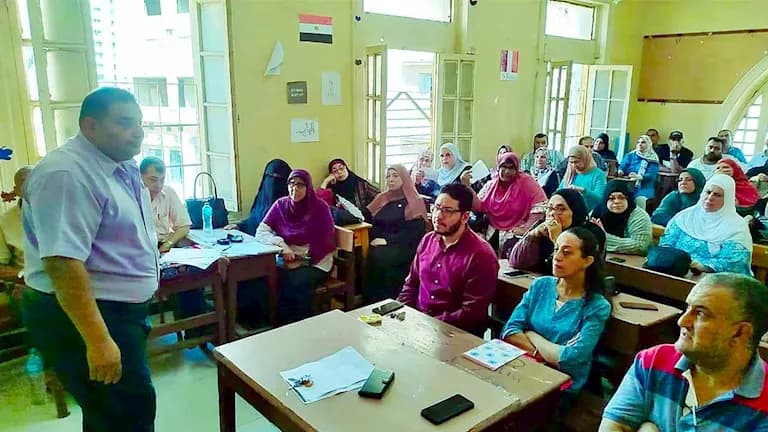 التعليم يُطلق برنامج تدريب المعلمين للبكالوريا المصرية