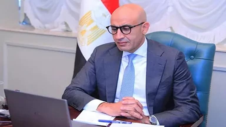 رسوم الخدمات الإضافية تصل إلى 4400 جنيه