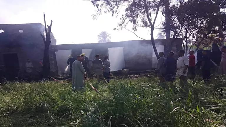 Fire destroys 6 homes and animals in Sohag