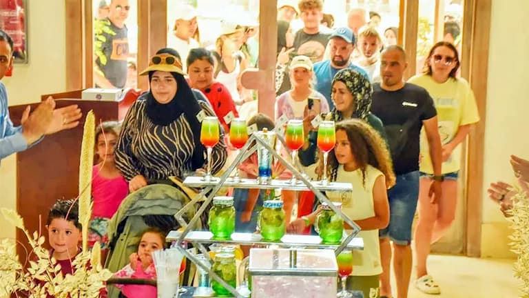 مهرجان العصائر الطبيعية يُثير الاهتمام في شرم الشيخ