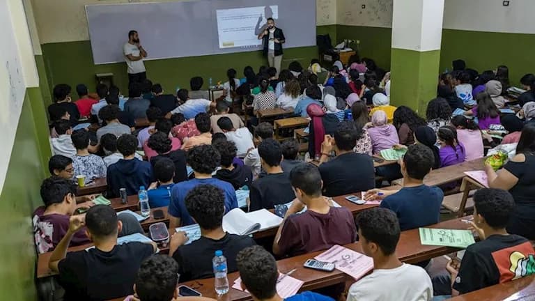 Private lessons strain Egyptian family budgets