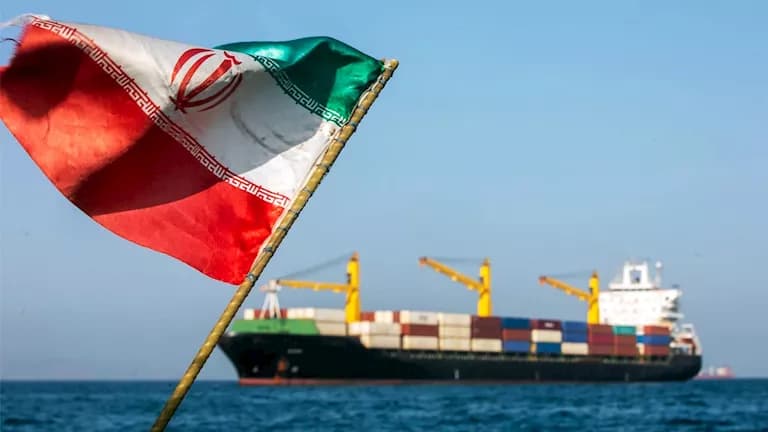 شركتا شحن صينيتان توقفان نقل النفط من هرمز وباب المندب