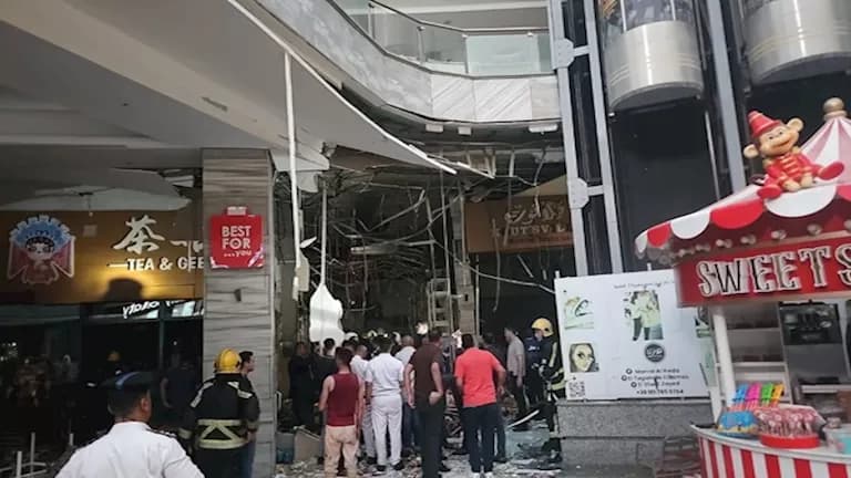 انفجار أنبوب هليوم بمول بالتجمع يوقع جثتين و9 إصابات
