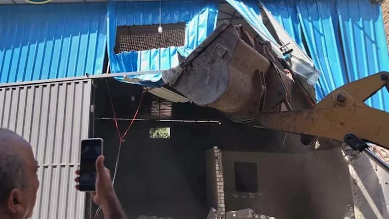 وزيرة التنمية توجه لإزالة مخالفات الخانكة