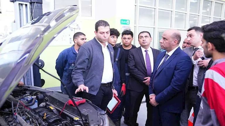 وزير العمل يناقش تدريب الشباب للسوق الدولية مع ساكسوني مصر