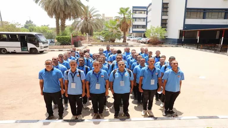 طلاب الأزهر يتبرعون بالبلازما لدعم المرضى