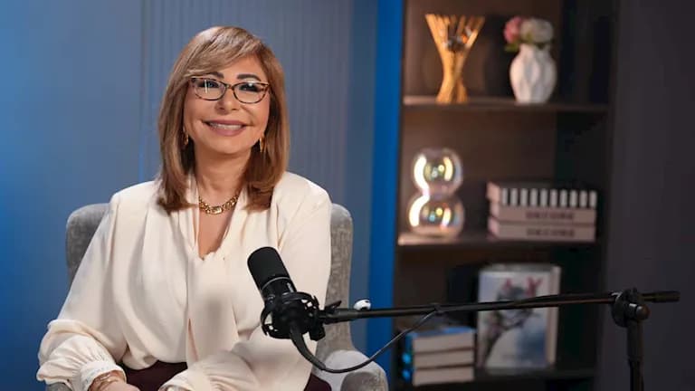 لميس الحديدي: الرئيس يعلن احترام الدستور ويودع الرئاسة