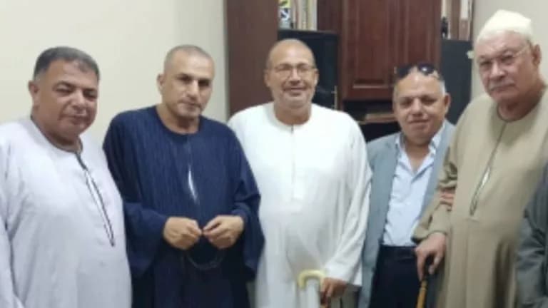 غرامة مليون ونصف تسوية نزاع وحرية 13 موقوفًا