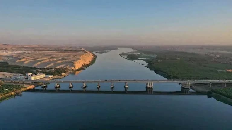 Nile Corridors and Egypt's Development
