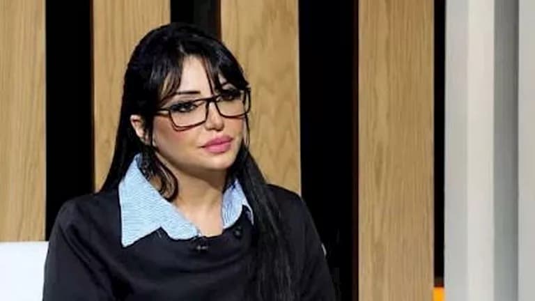 أزمة الأذان تطيح بدينا المصري من المحور