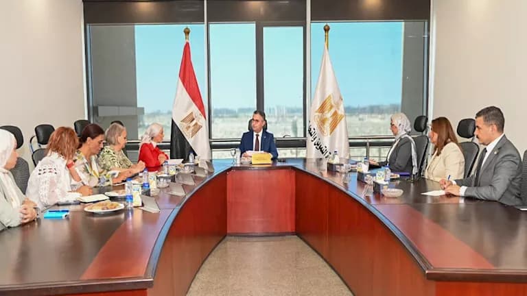 وزير التموين يناقش تعزيز الأمن الغذائي مع الأغذية العالمي