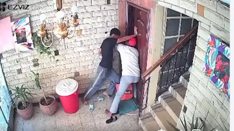 الأجهزة الأمنية تتفحص محاولة اقتحام شقة