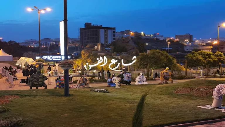 فعاليات شارع الفن مستمرة في المنيا