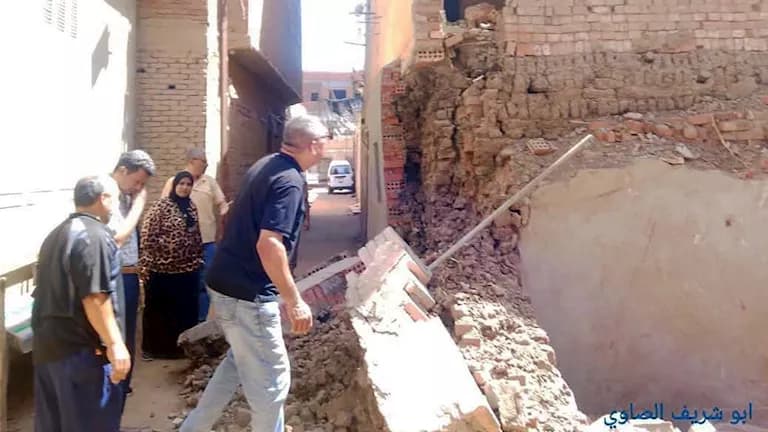 Old building collapses in Bagour city responds swiftly