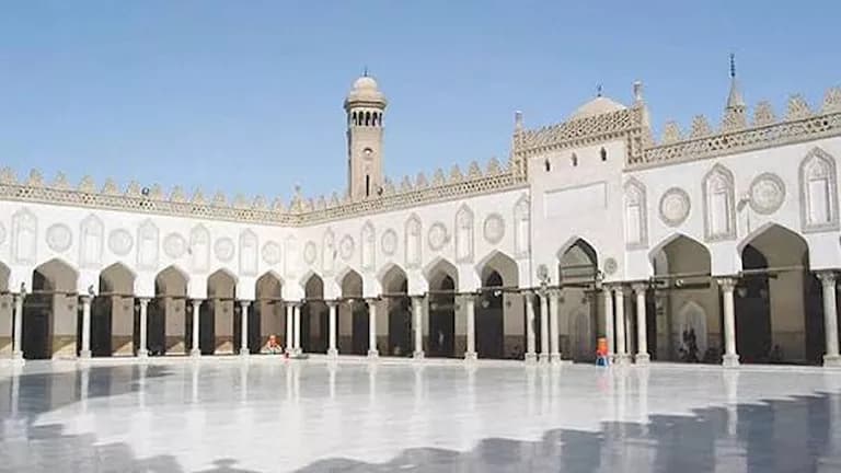 الأزهر يوضح قواعد تصوير الأشخاص في الضرورة