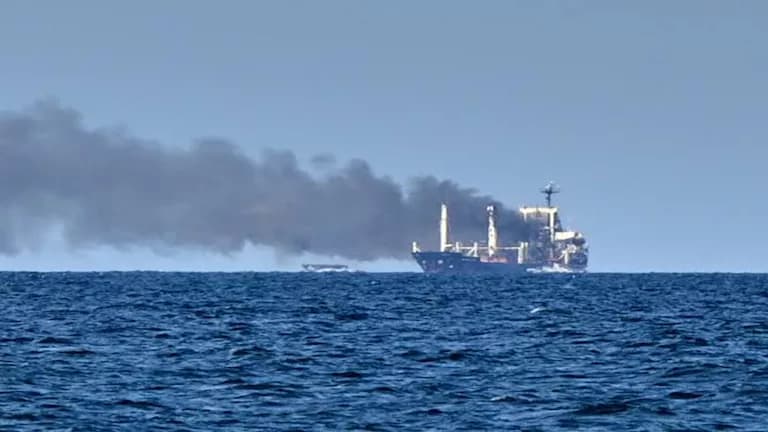 Six convoys encircle Turkish vessel near Novorossiysk