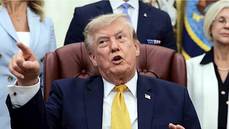 مسؤول أمريكي: ترامب ترك روبيو وبيسنت على متن الطائرة