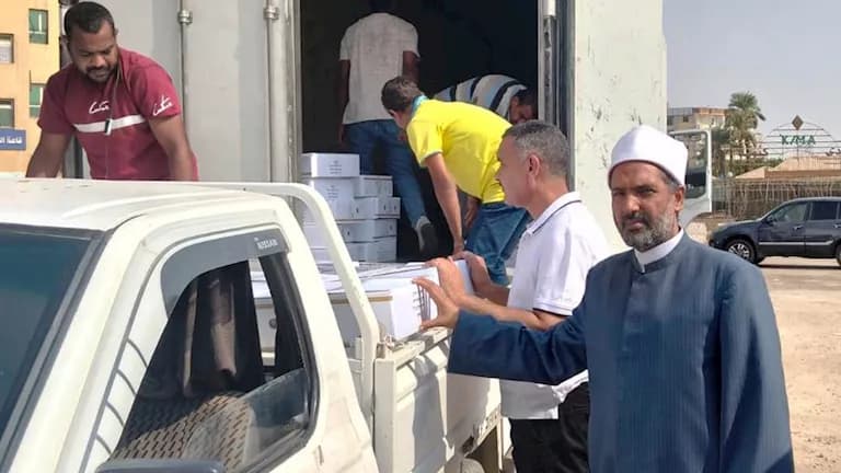 ثلاثة أطنان من لحوم أوقاف أسوان للمستحقين