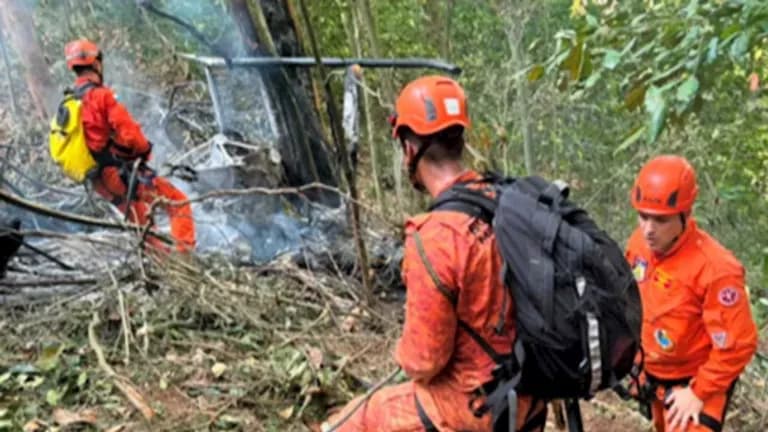Brazil tourist helicopter crash kills 4