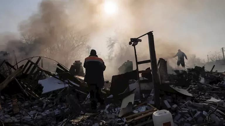 Russia shelling injures 9 in Bakhmut