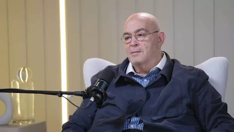 عماد أديب يدرج زيارة إيران وأهمية العمل الميداني