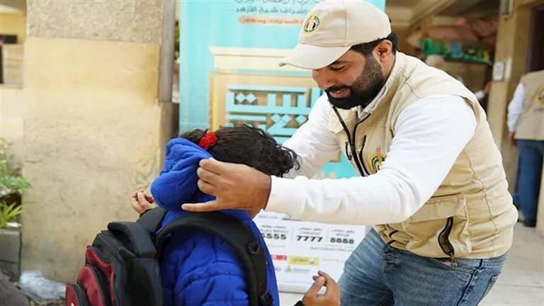 Zakat House aids top students in Beheira