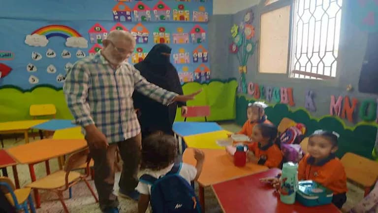 مشاهد مؤثرة في أول يوم دراسة بجنوب سيناء
