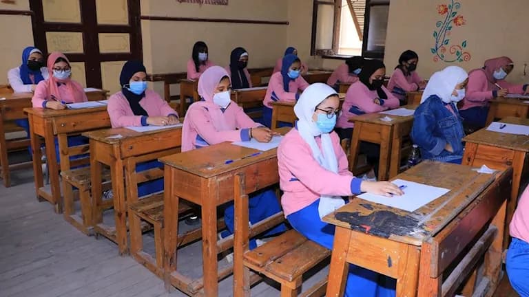 Second-year baccalaureate attendance cap