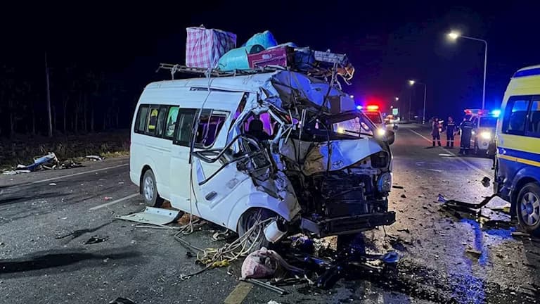 Twelve Hurt in Assiut Microbus Crash