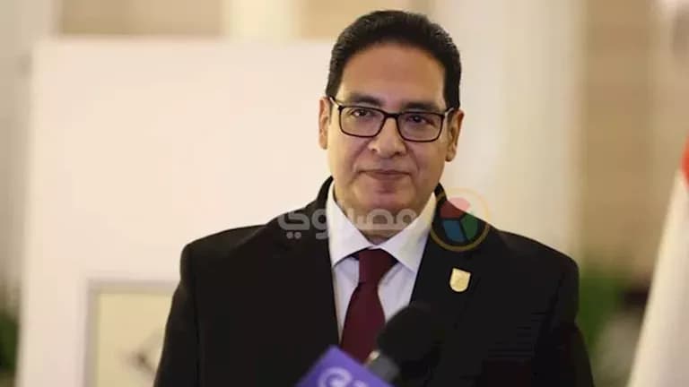 Cairo Univ President on curriculum updates