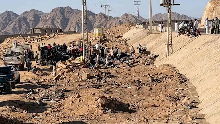 South Sinai bus crash: 25 ambulances sent