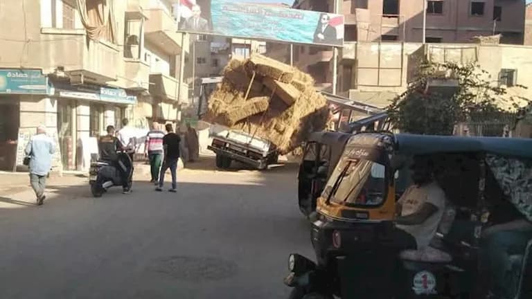 Transport vehicle hits Bajour Bridge gate in Menoufia