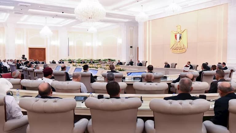 السيسي: استدراج الشعب يهدد الدول