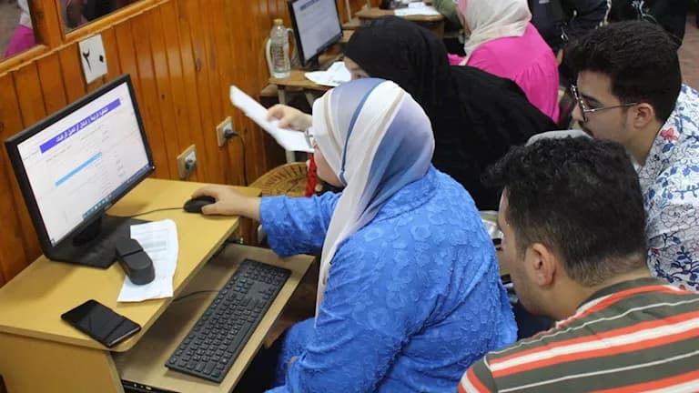 نتائج تقليل الاغتراب لطلاب المرحلة الثالثة قریبًا