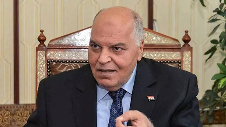 نقابة المعلمين تكرّم مديري مدرستين بعد واقعة المحافظ
