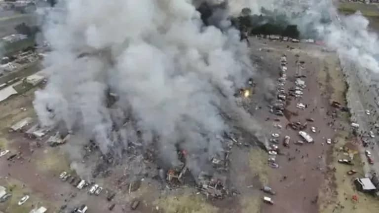 مقتل وإصابة 74 في حوادث الألعاب النارية بالمكسيك