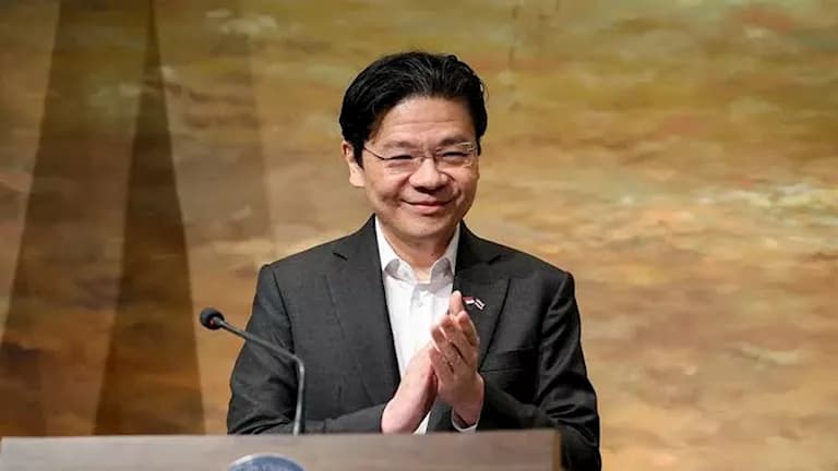 Singapore ministers' salaries rise to 2.8M