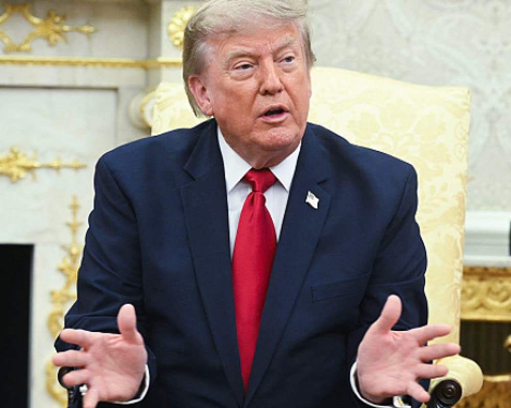 Trump Warns of Escalation in Strikes and Urges Iran to Agree to a Deal