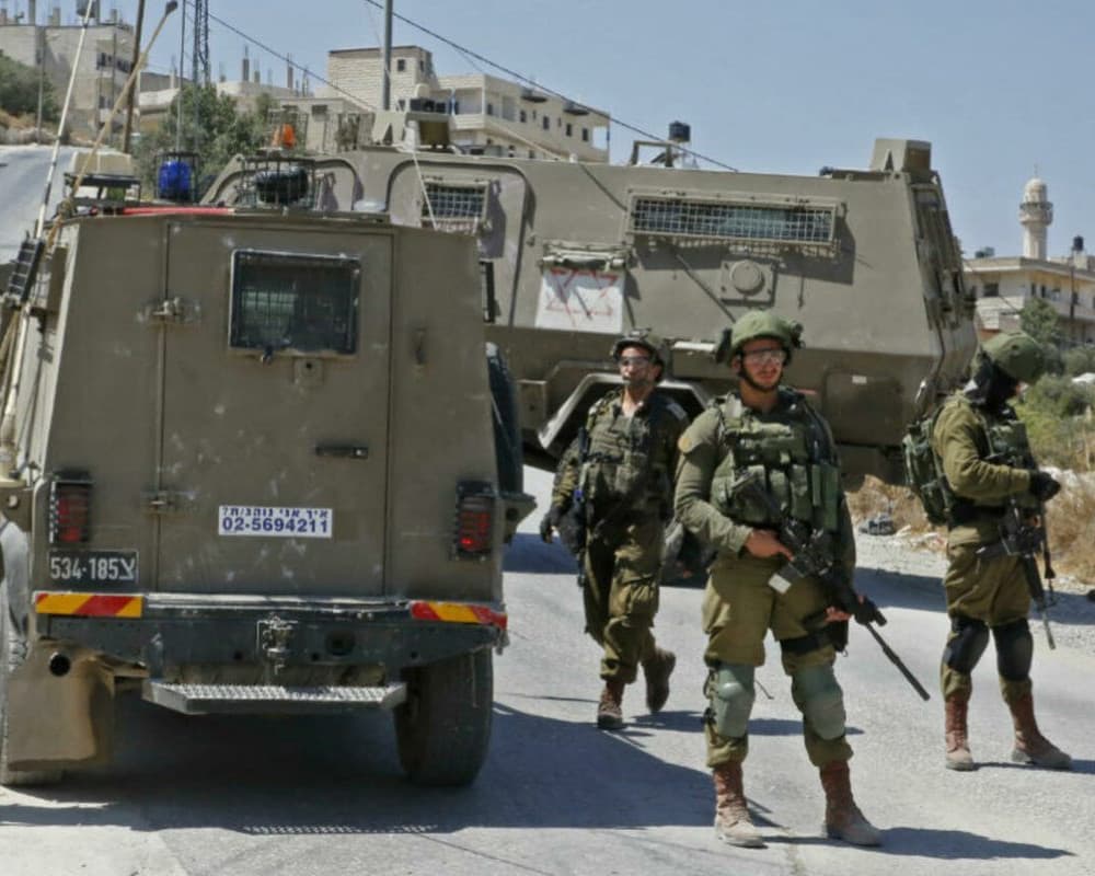 Young man injured by forces in Kafr Ni'ma