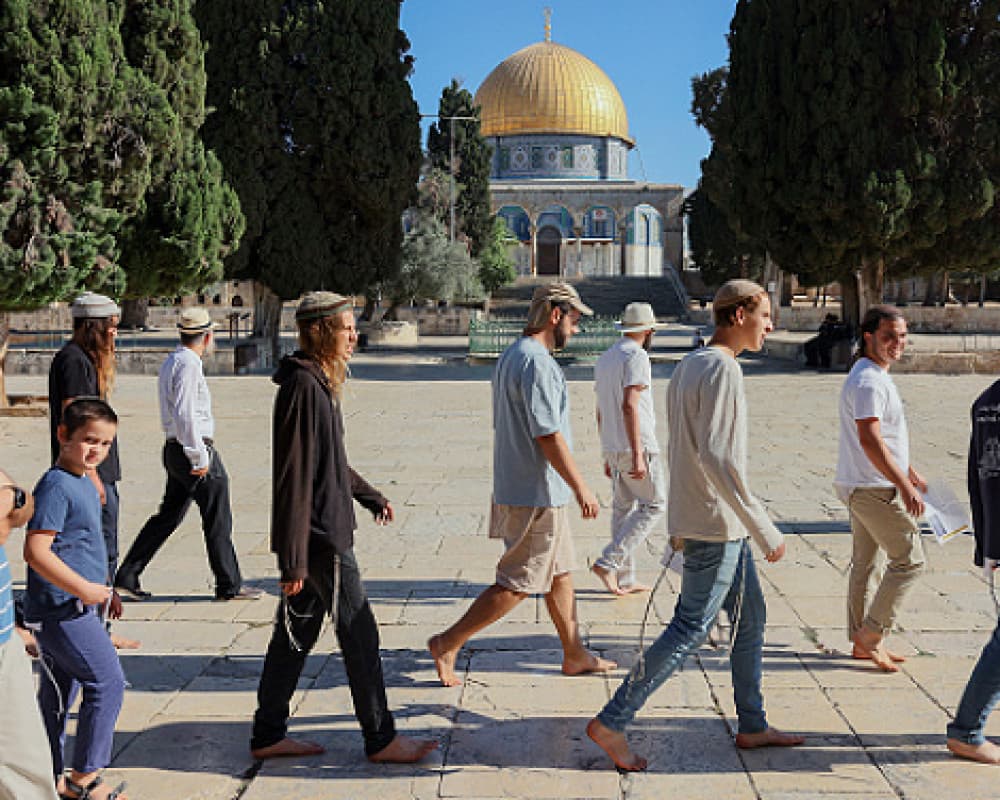 Large-scale settler storming of Al-Aqsa on temple anniversary