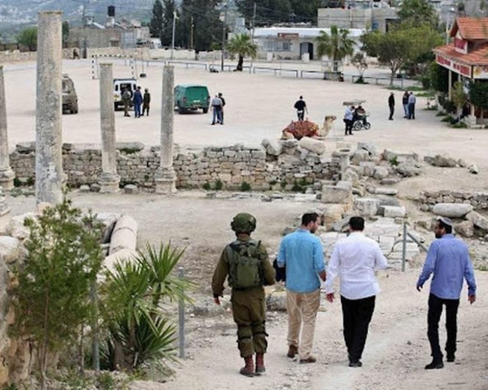 Settlers storm Sebastia site during UNESCO listing