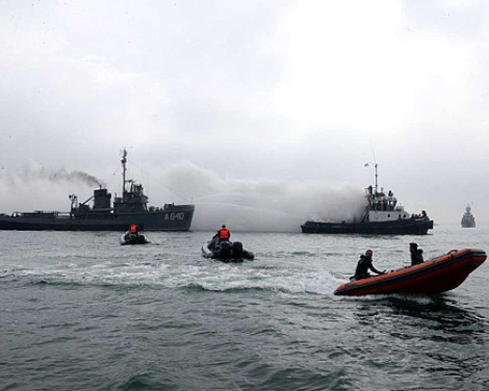 Iran conflict zone reaches Red Sea and Caspian