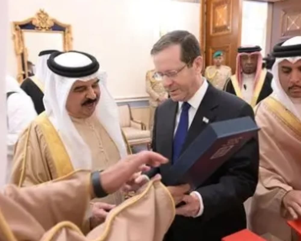 Hertzuog on Bahrain ties under Abraham Accords