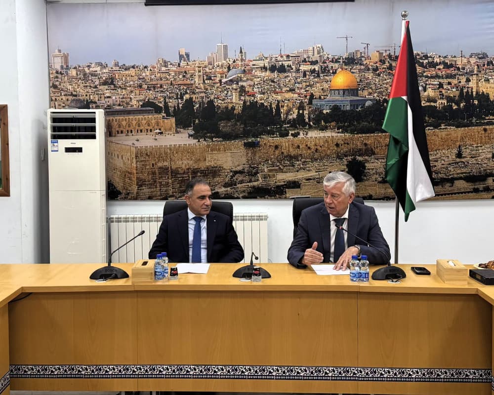 Industry and Energy Agency sign cooperation deal