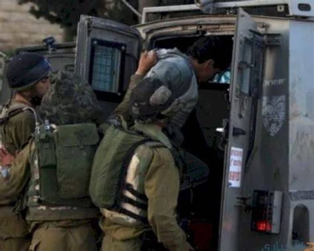 الاحتلال يعتقل خمسة فلسطينيين من قلقيلية
